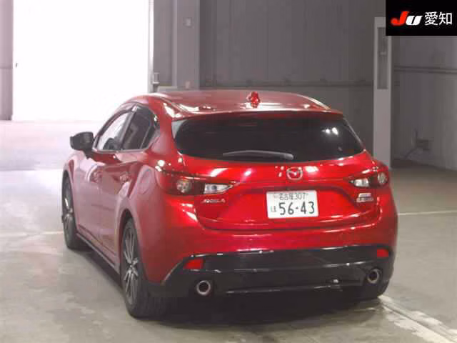 MAZDA AXELA