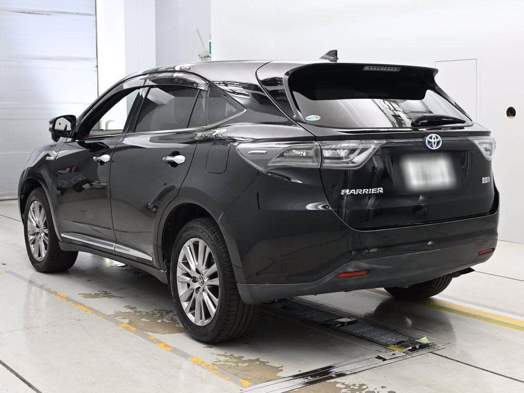 TOYOTA HARRIER