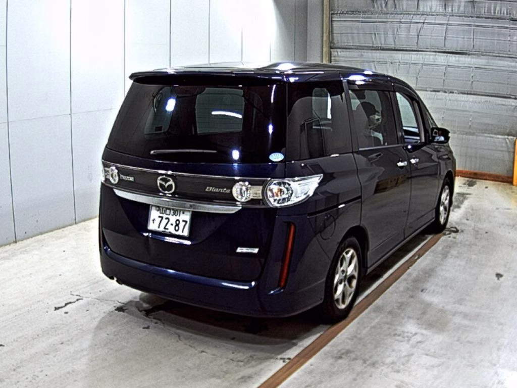 MAZDA BIANTE