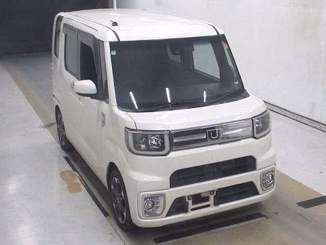 DAIHATSU WAKE
