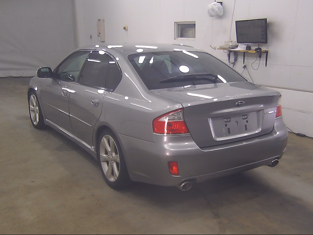 SUBARU LEGACY B4