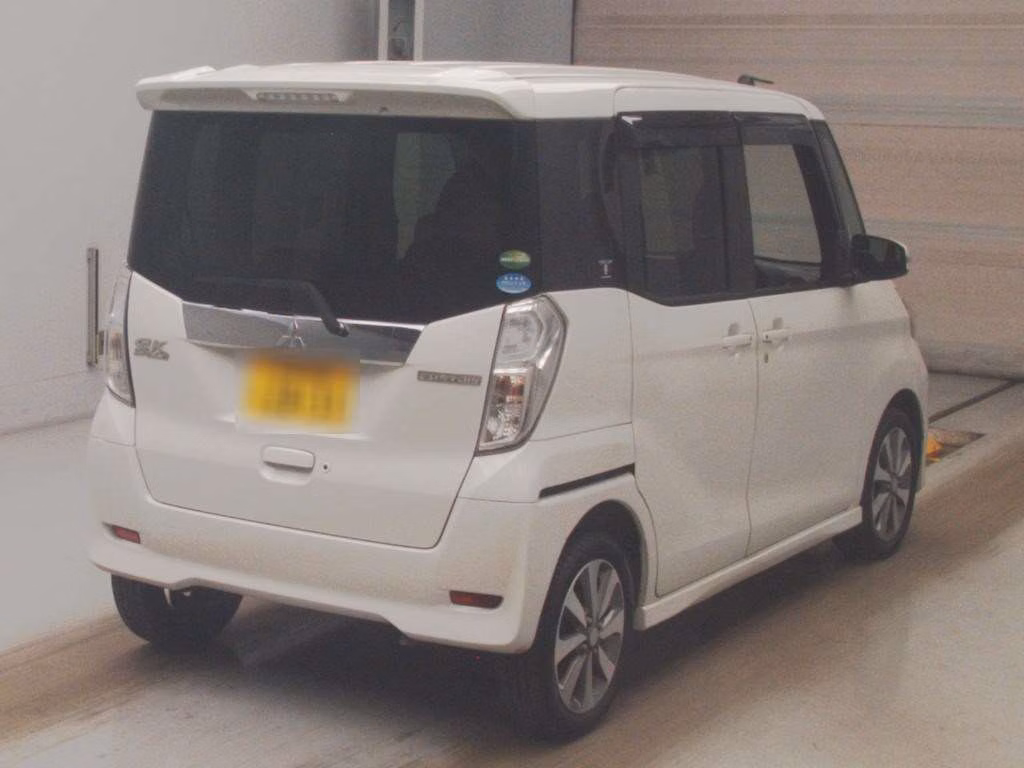 MITSUBISHI EK SPACE