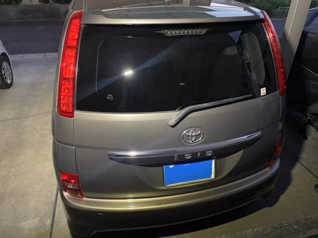 TOYOTA ISIS