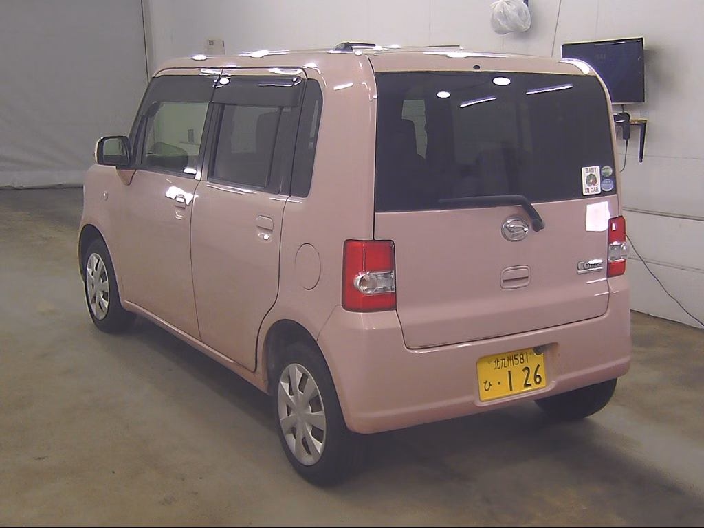 DAIHATSU MOVE CONTE