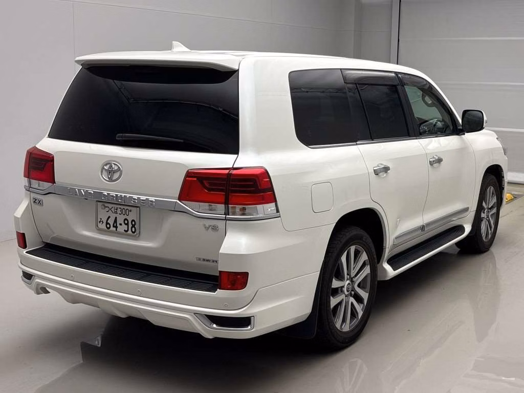 TOYOTA LAND CRUISER