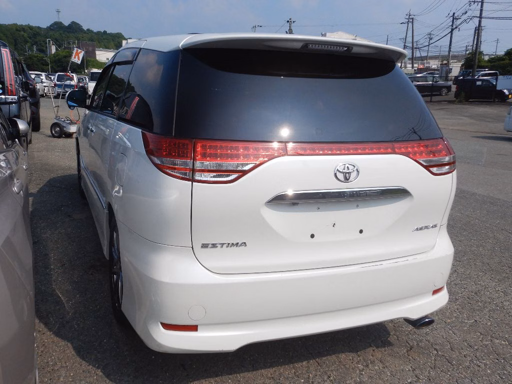 TOYOTA ESTIMA