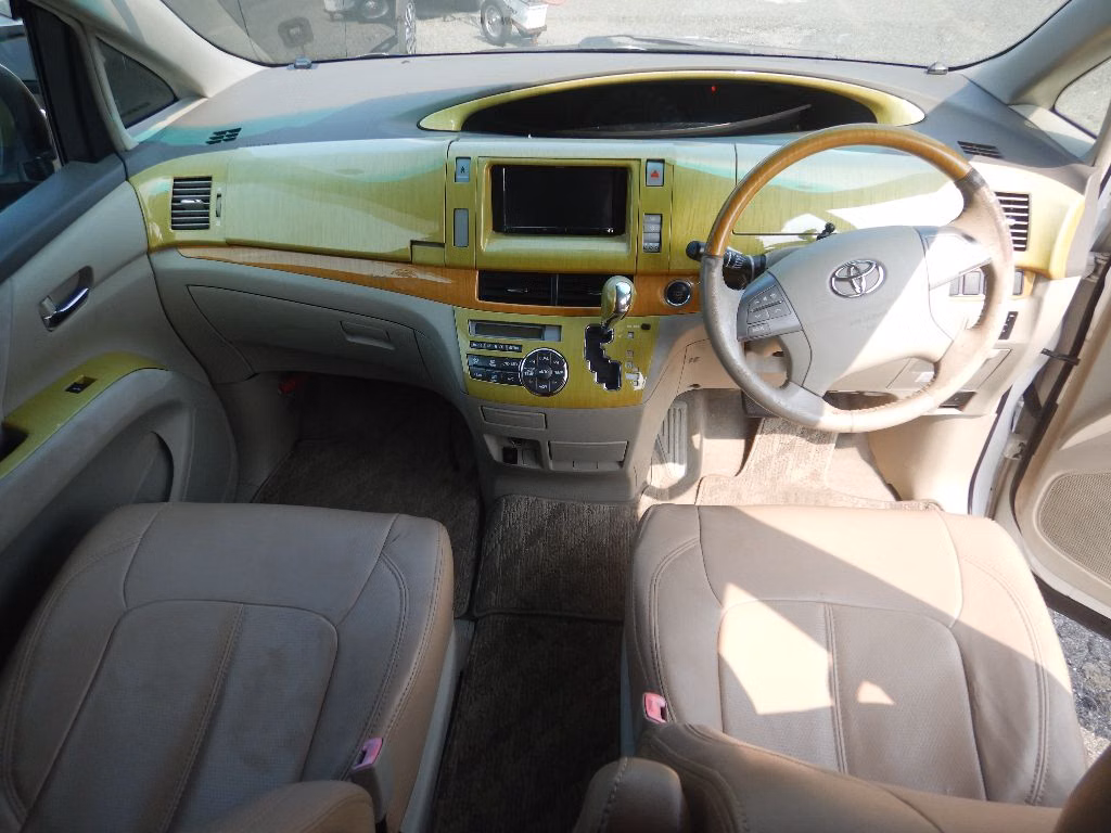 TOYOTA ESTIMA
