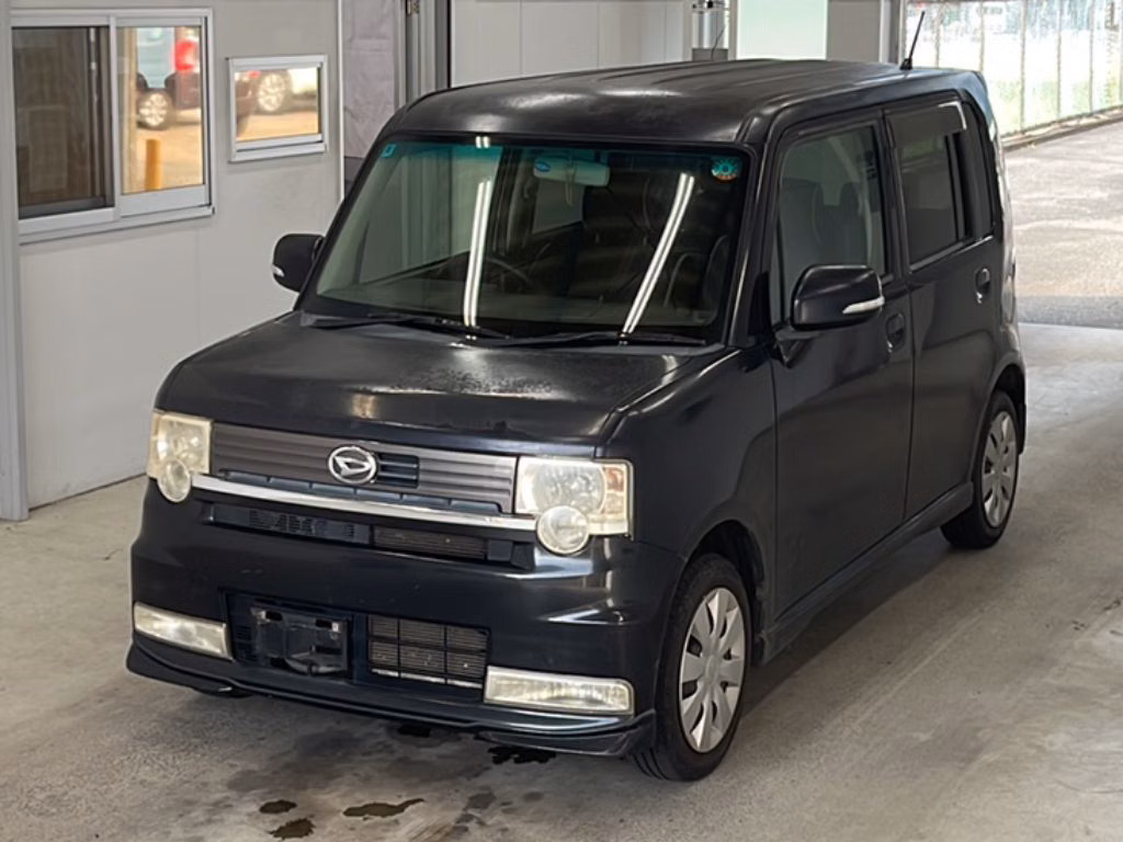 DAIHATSU MOVE CONTE