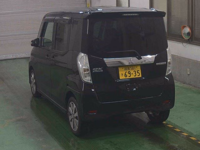 MITSUBISHI EK SPACE