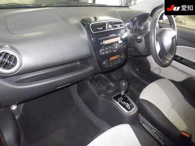 MITSUBISHI MIRAGE