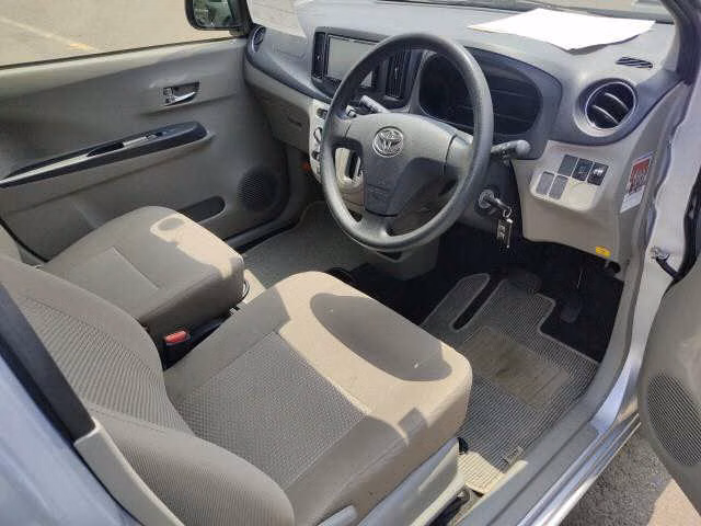 TOYOTA PIXIS EPOCH