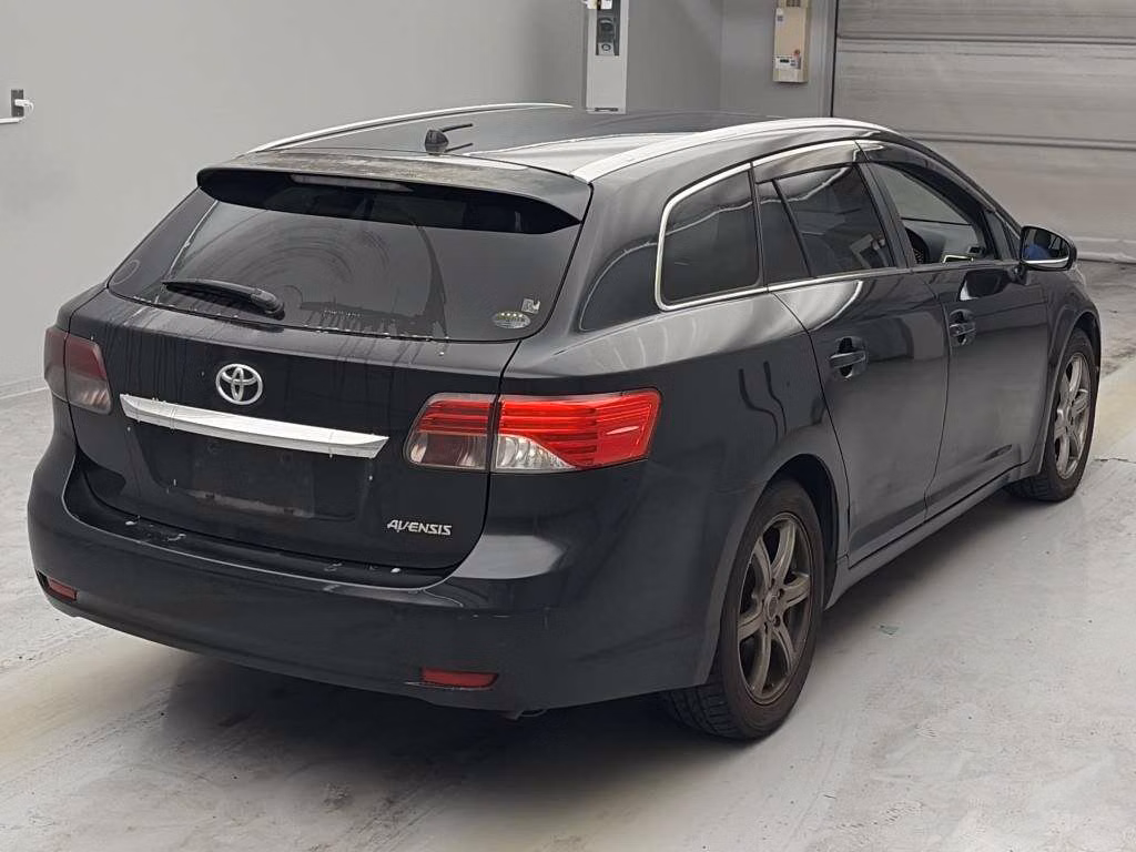 TOYOTA AVENSIS