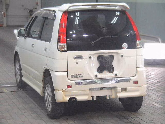 DAIHATSU TERIOS KID