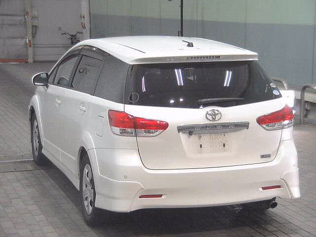 TOYOTA WISH