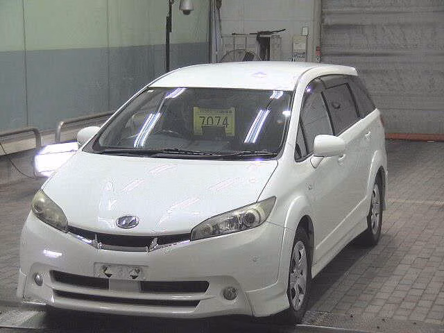TOYOTA WISH