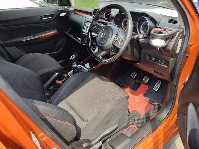 SUZUKI SWIFT
