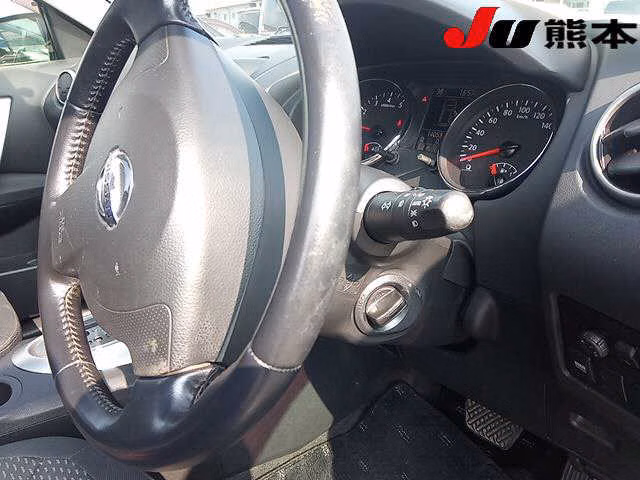 NISSAN DUALIS