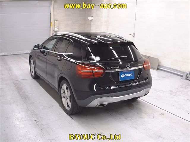 MERCEDES-BENZ GLA-CLASS
