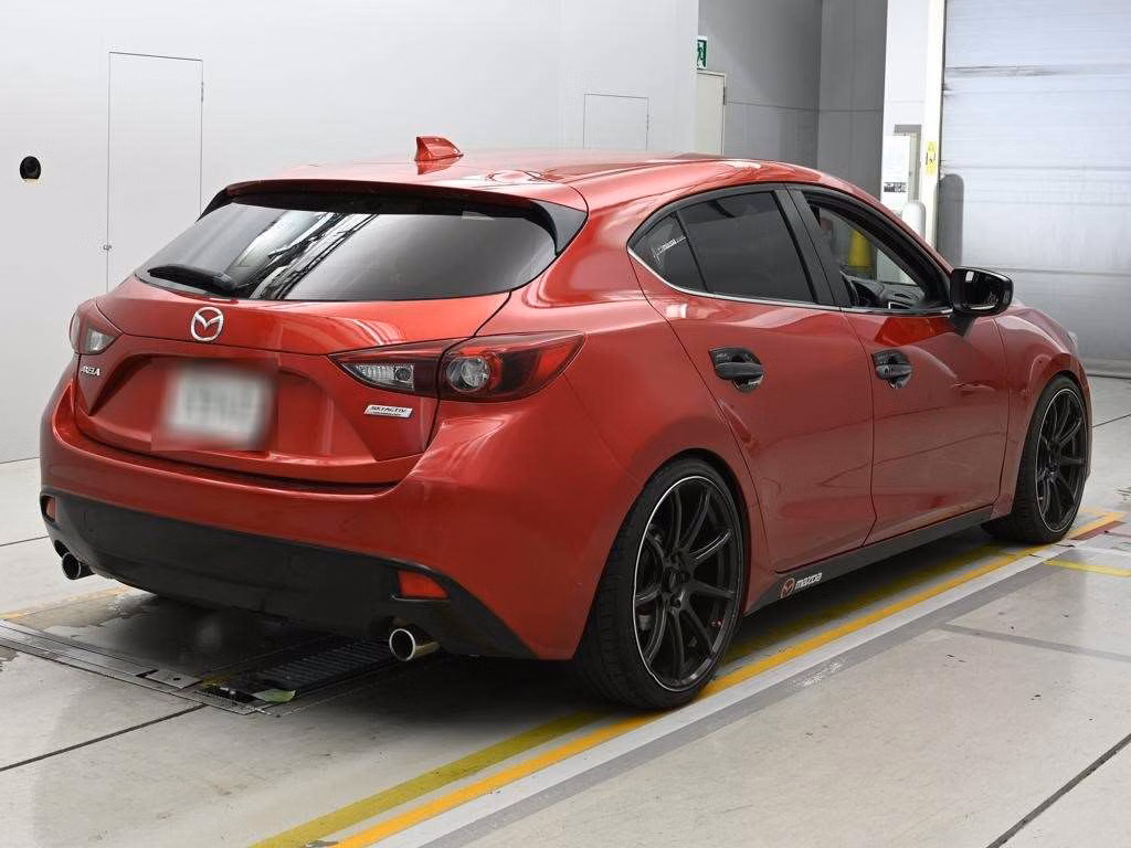 MAZDA AXELA