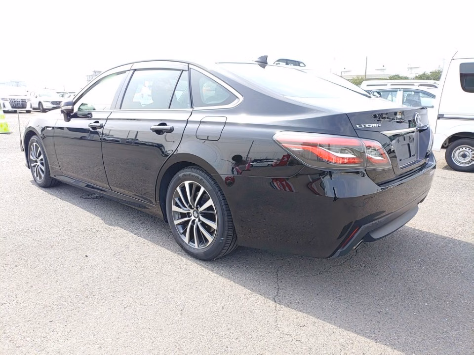 TOYOTA CROWN