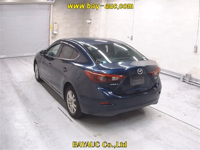 MAZDA AXELA