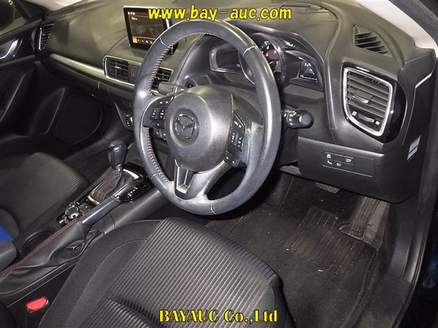 MAZDA AXELA