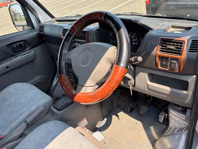 MITSUBISHI MINICAB