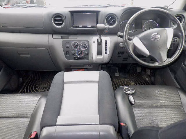 NISSAN NV350 CARAVAN
