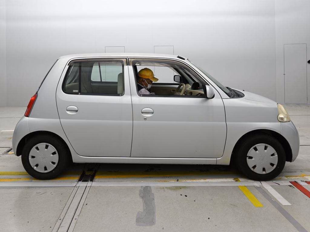 DAIHATSU ESSE