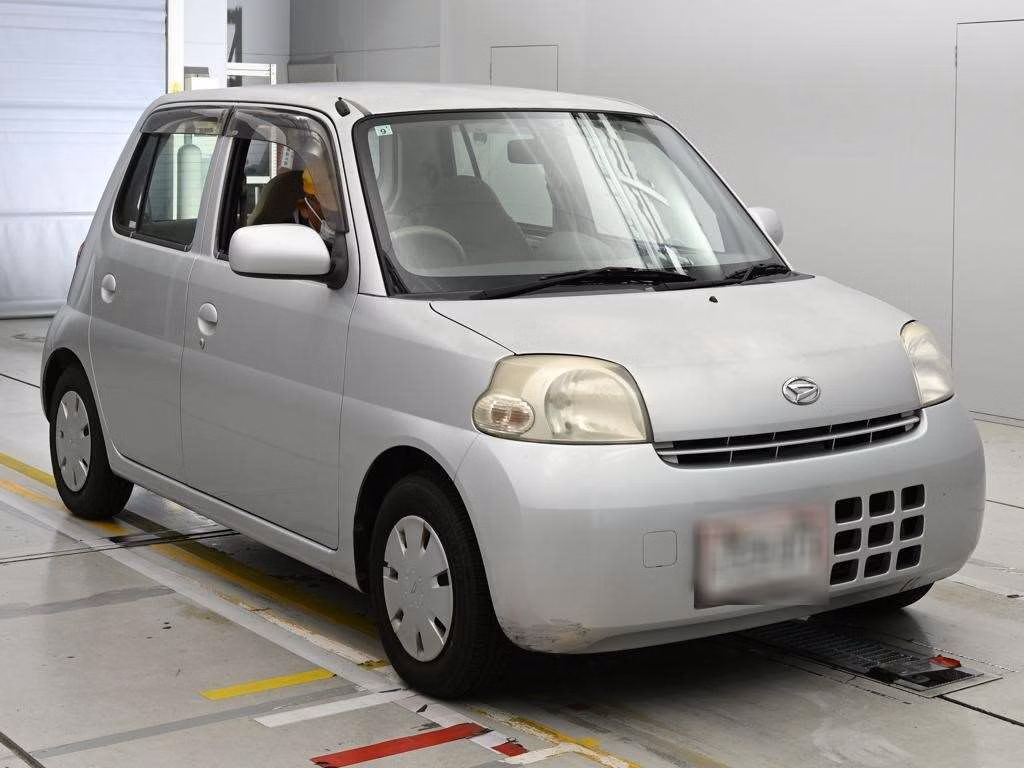 DAIHATSU ESSE