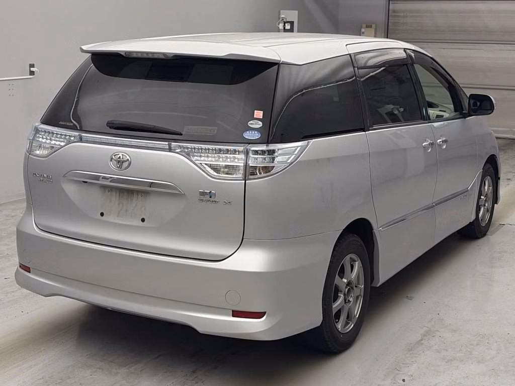 TOYOTA ESTIMA