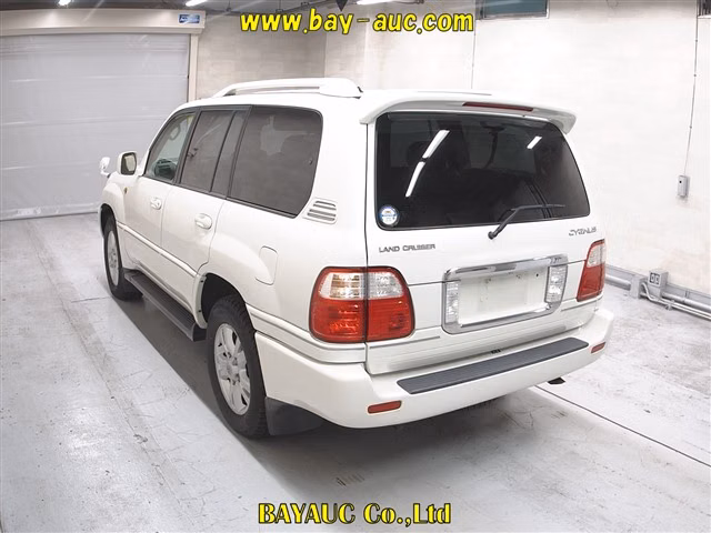 TOYOTA LAND CRUISER