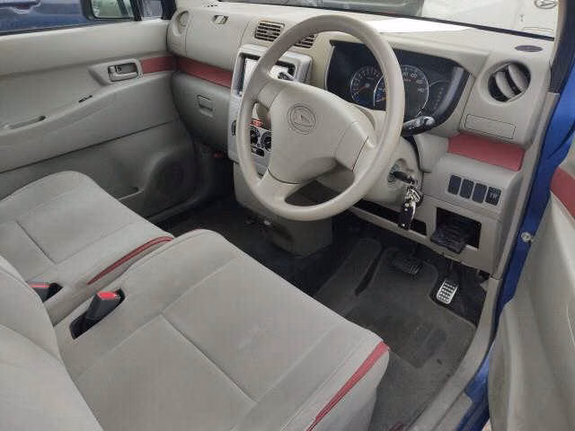 DAIHATSU MOVE CONTE