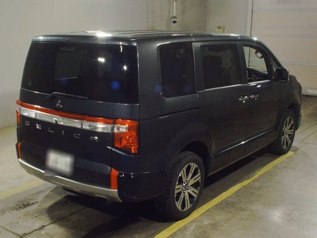 MITSUBISHI DELICA D:5