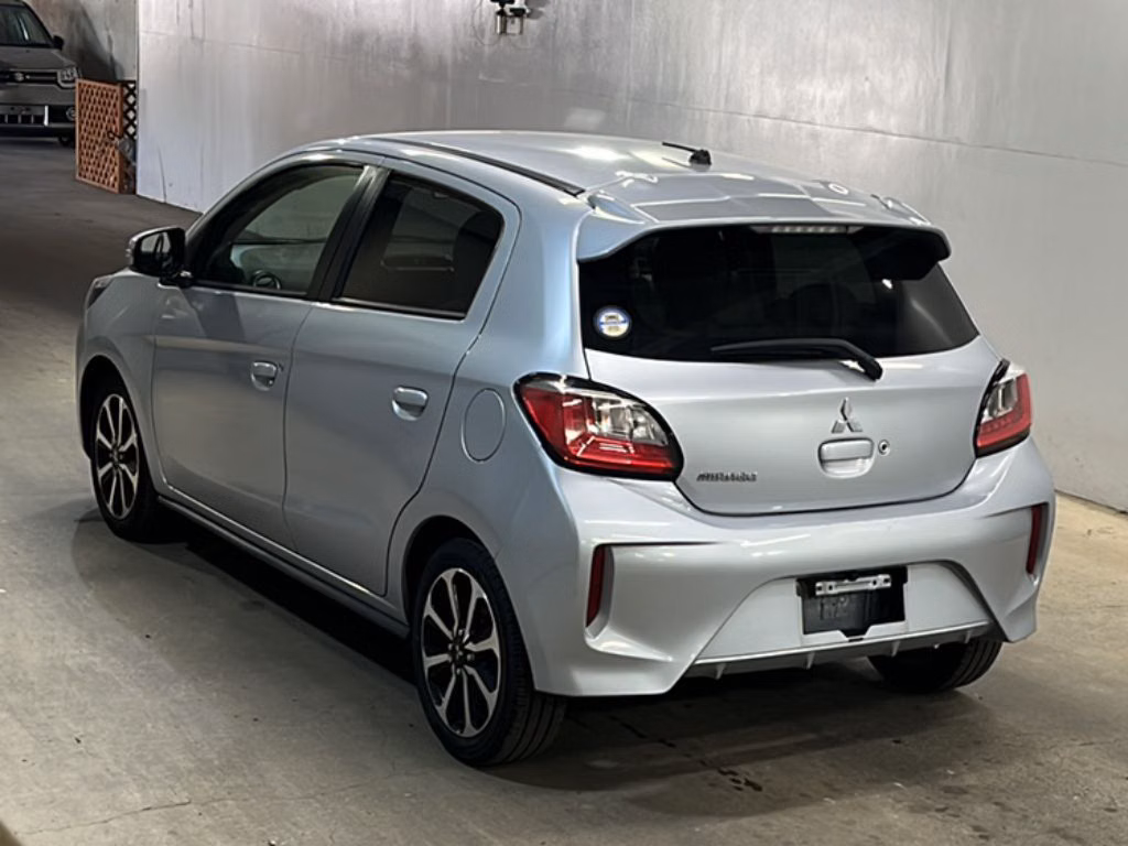 MITSUBISHI MIRAGE