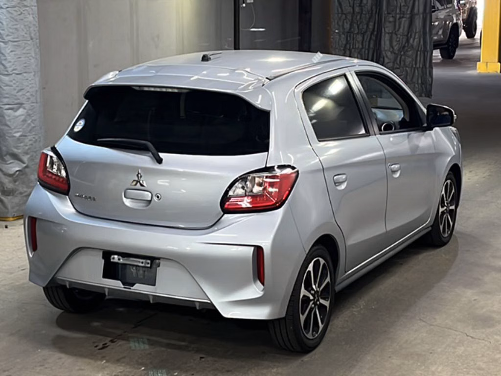 MITSUBISHI MIRAGE