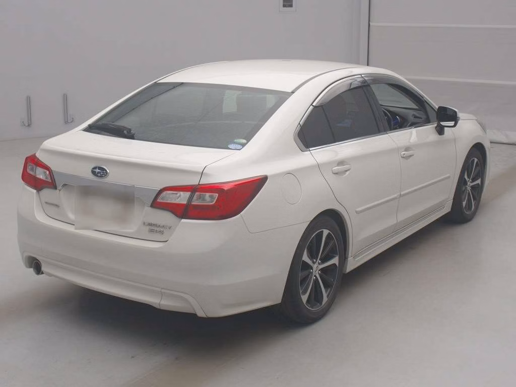 SUBARU LEGACY B4