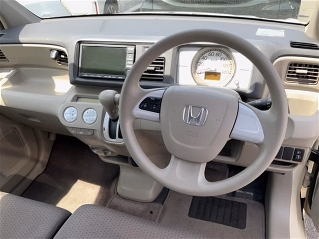 HONDA LIFE