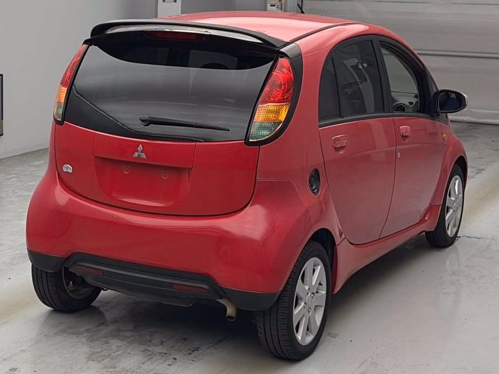 MITSUBISHI I