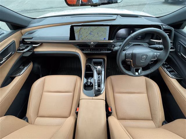 TOYOTA CROWN