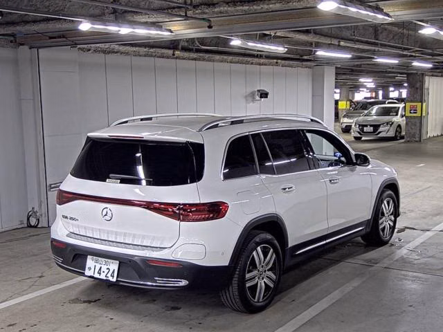 MERCEDES-BENZ EQB