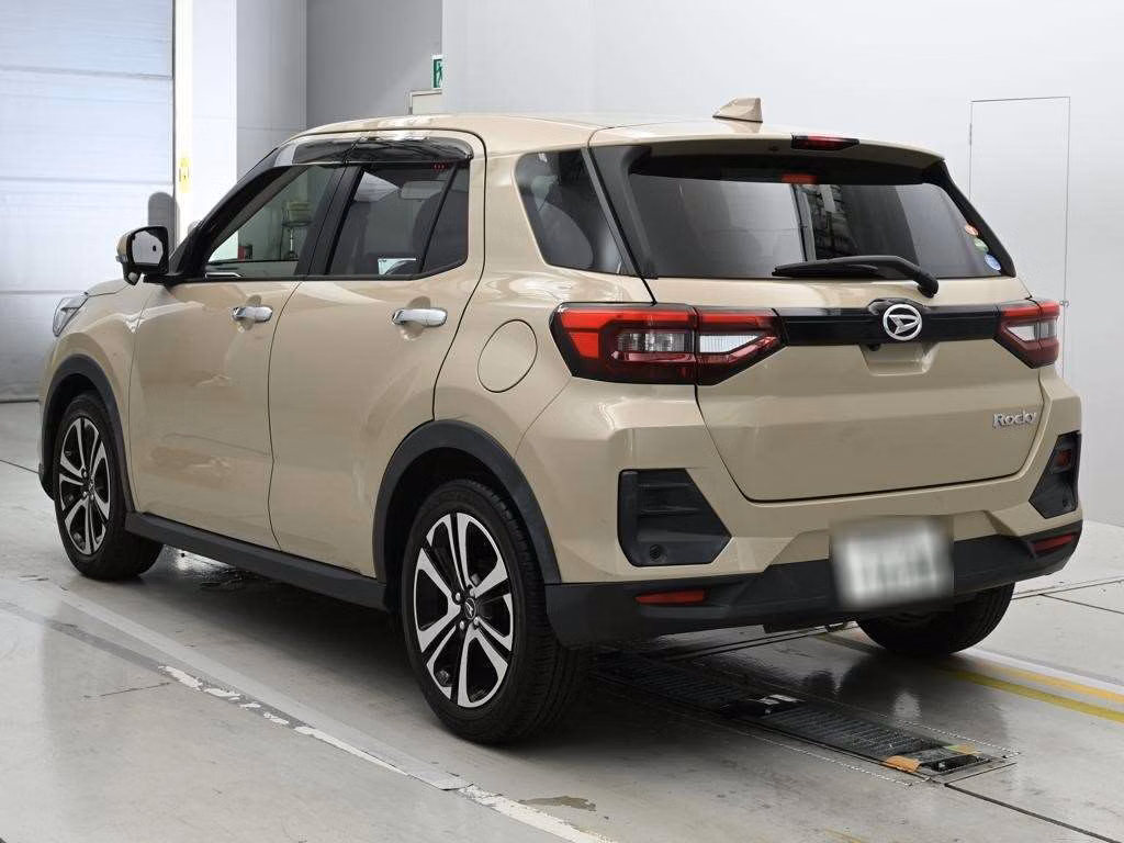 DAIHATSU ROCKY