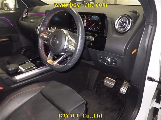 MERCEDES-BENZ GLA-CLASS