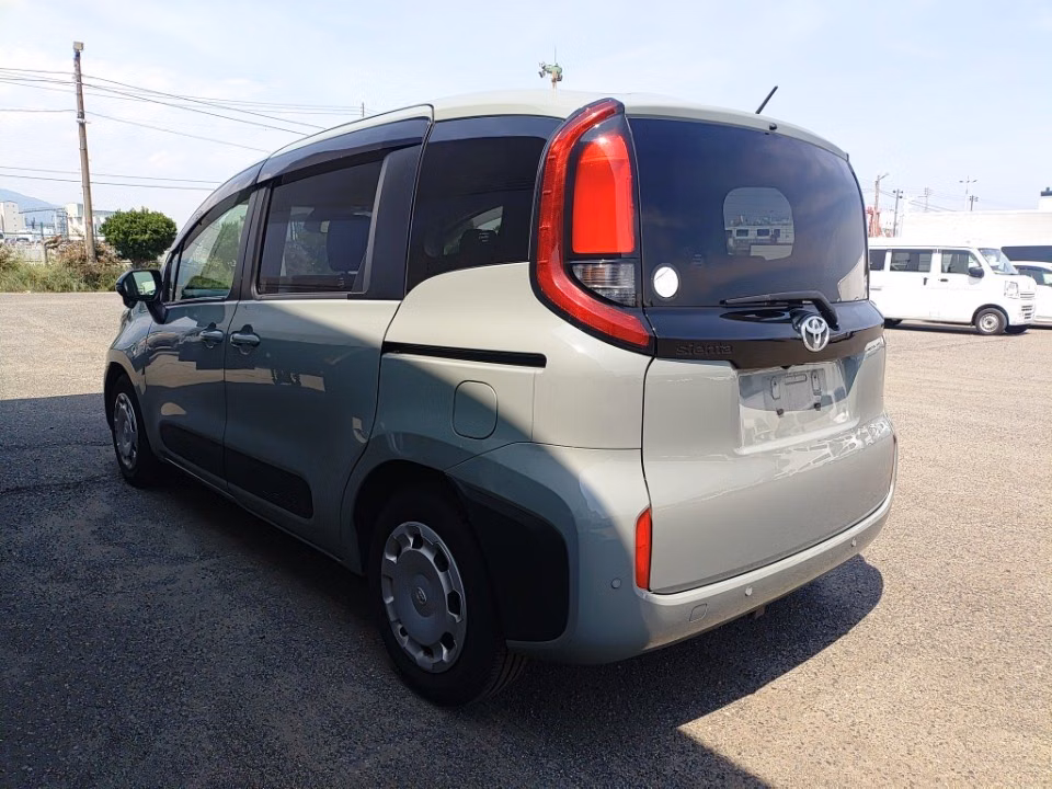 TOYOTA SIENTA