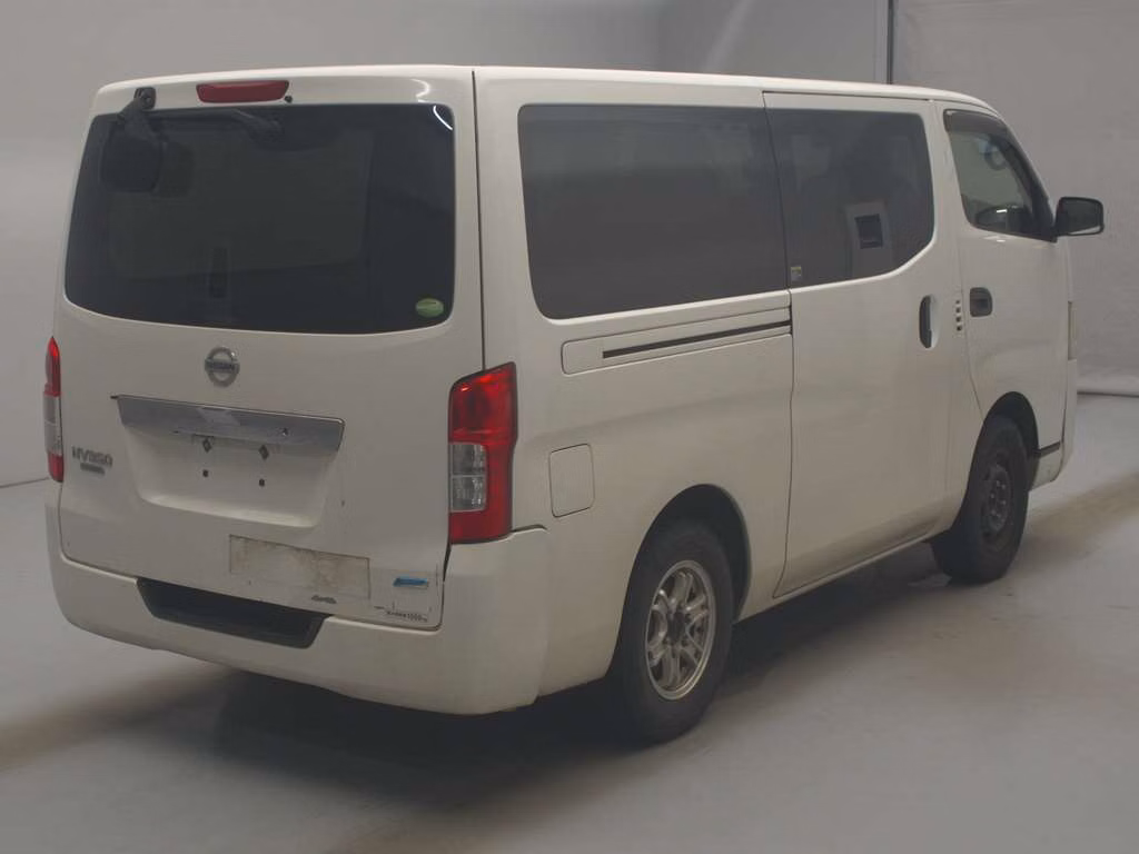 NISSAN NV350 CARAVAN