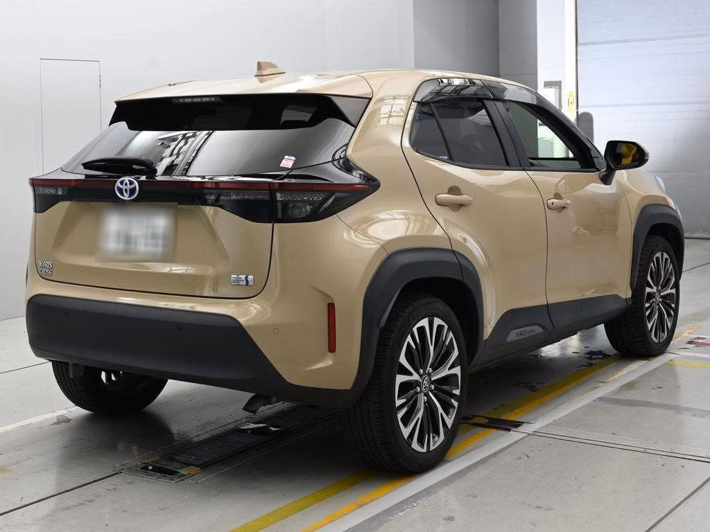 TOYOTA YARIS CROSS