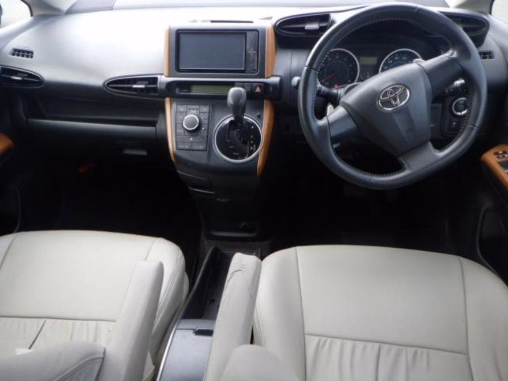 TOYOTA WISH