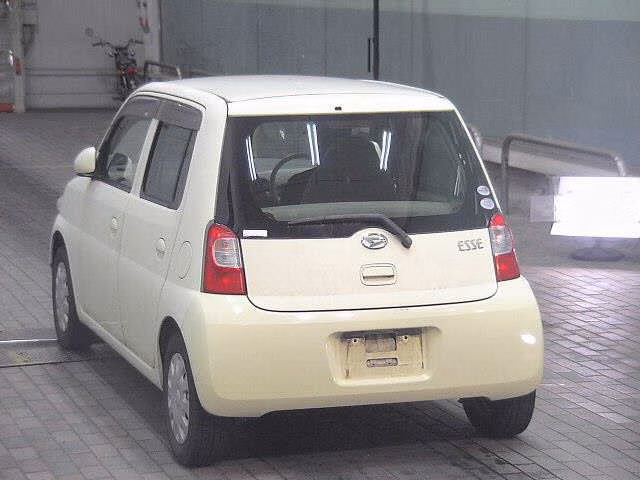 DAIHATSU ESSE