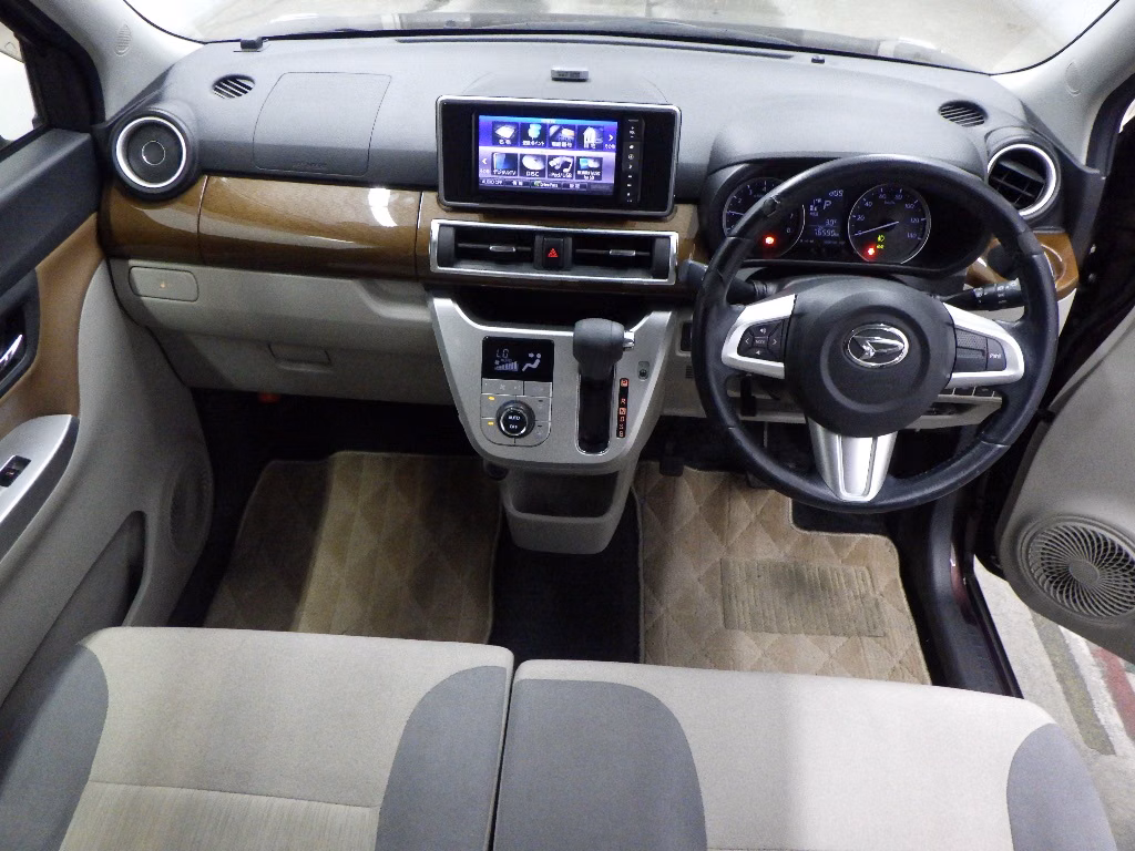 DAIHATSU CAST