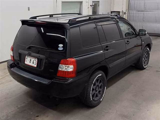 TOYOTA KLUGER V